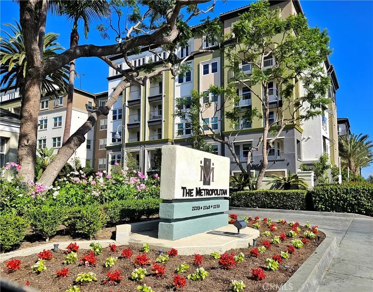 2233 Martin #119, Irvine, CA 92612