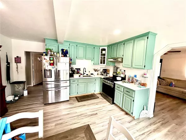 Bellflower, CA 90706,8709 Belmont