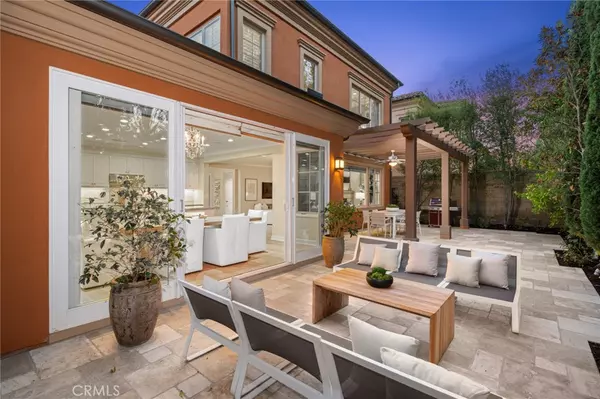 Irvine, CA 92618,64 Tesoro