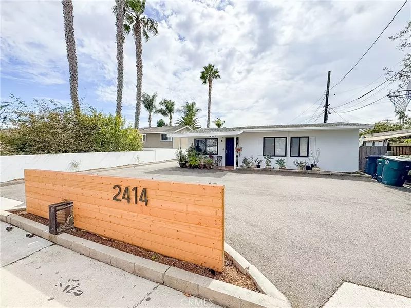 2422 Santa Ana Ave, Costa Mesa, CA 92627