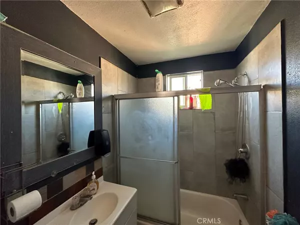 Compton, CA 90222,2021 E Lucien ST