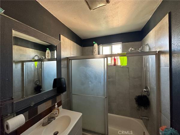 Compton, CA 90222,2021 E Lucien ST