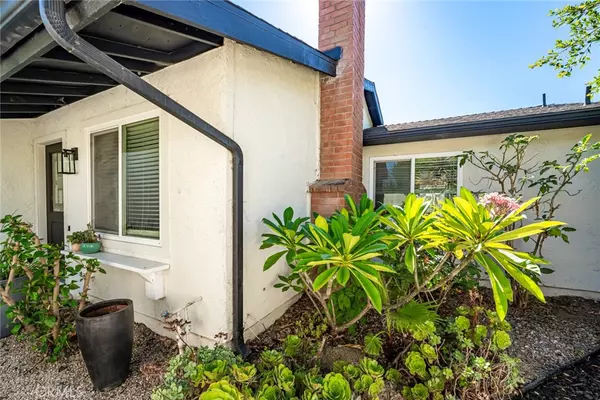 Mission Viejo, CA 92691,23201 Via Mirlo