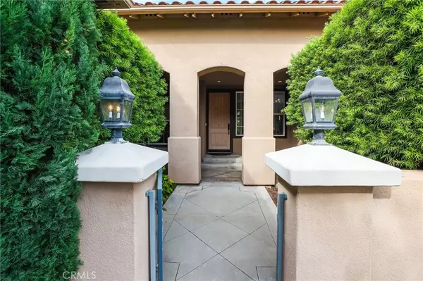 Tustin, CA 92782,12215 Wyne Ct