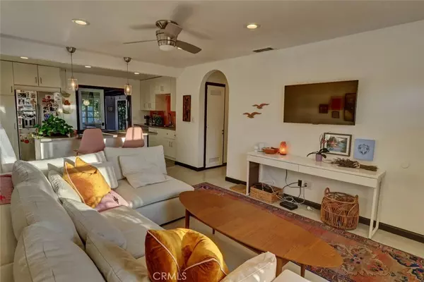 Costa Mesa, CA 92627,2208 Meyer PL