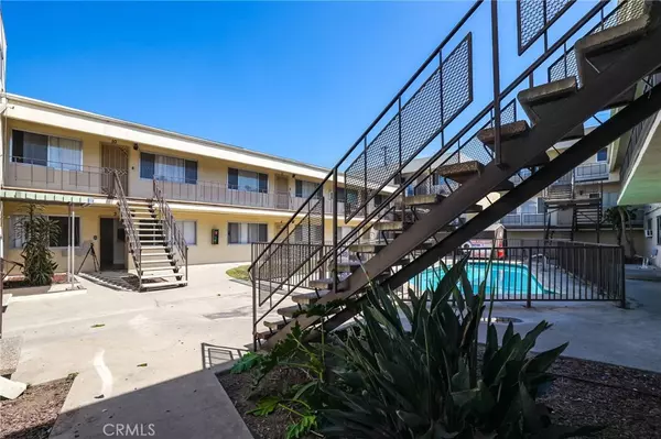 Long Beach, CA 90807,3430 Elm Ave #14