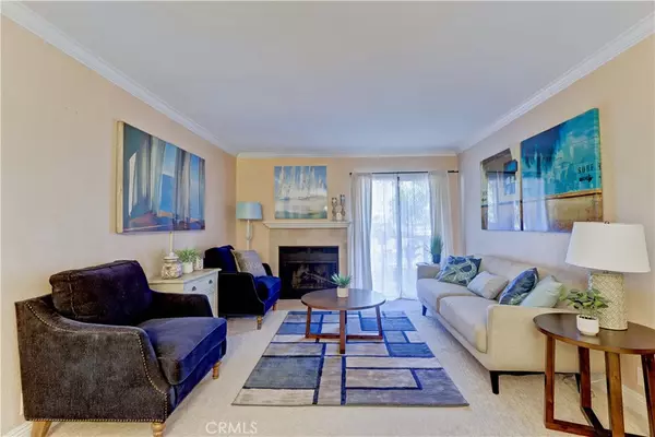 Laguna Hills, CA 92653,25541 Indian Hill #O