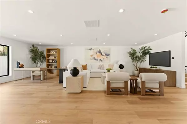 Costa Mesa, CA 92626,3424 Summerset CIR