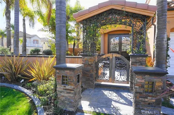 Huntington Beach, CA 92648,6276 Morningside DR