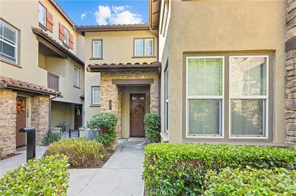 Irvine, CA 92603,112 Coral Rose