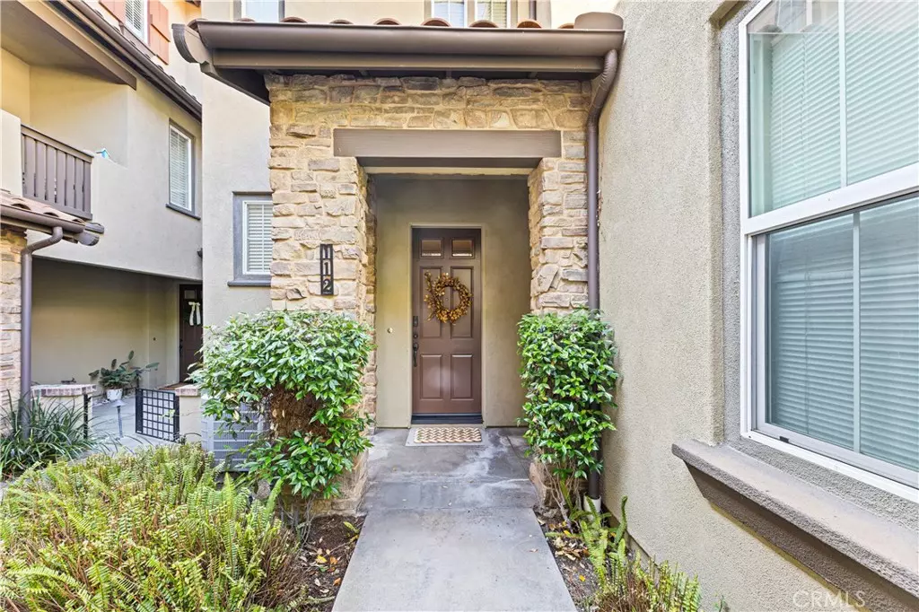 Irvine, CA 92603,112 Coral Rose