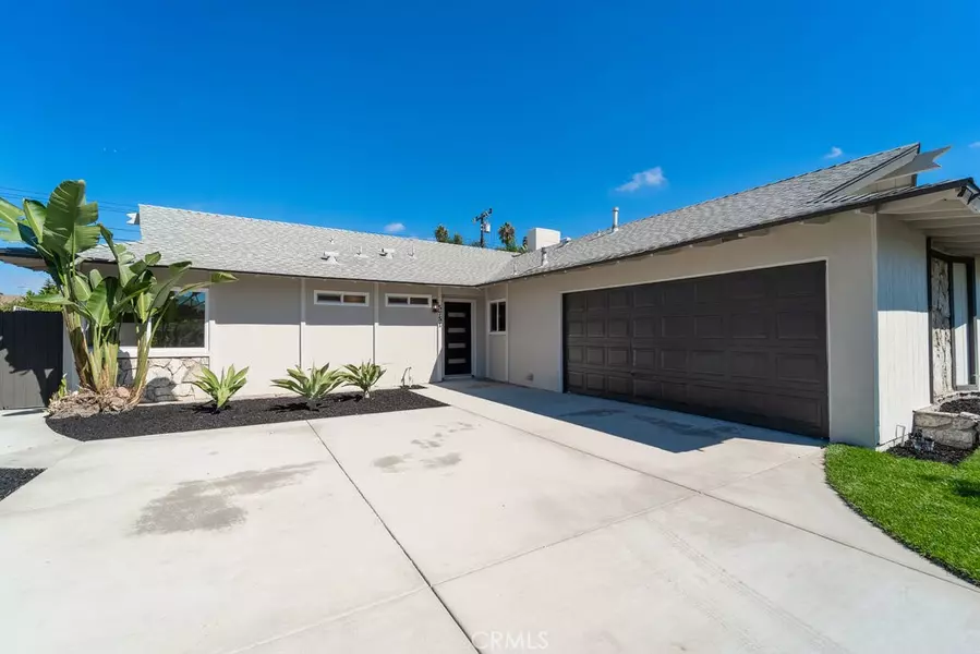 5751 Mangrum, Huntington Beach, CA 92649