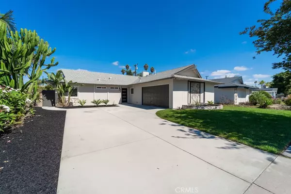 Huntington Beach, CA 92649,5751 Mangrum