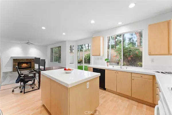 Irvine, CA 92618,73 Ivywood