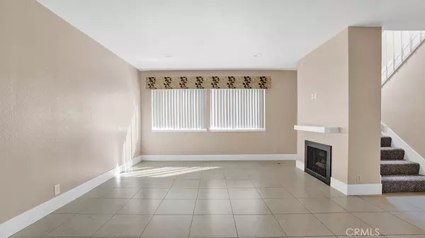 Mission Viejo, CA 92691,27492 Abanico