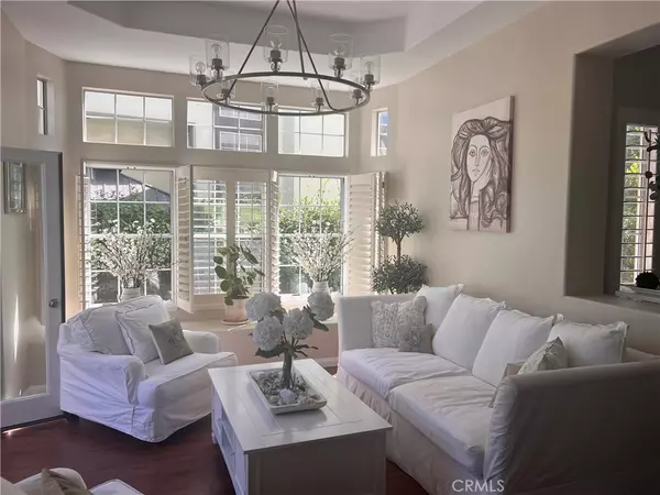 Laguna Hills, CA 92653,25651 25651 Rolling Hills