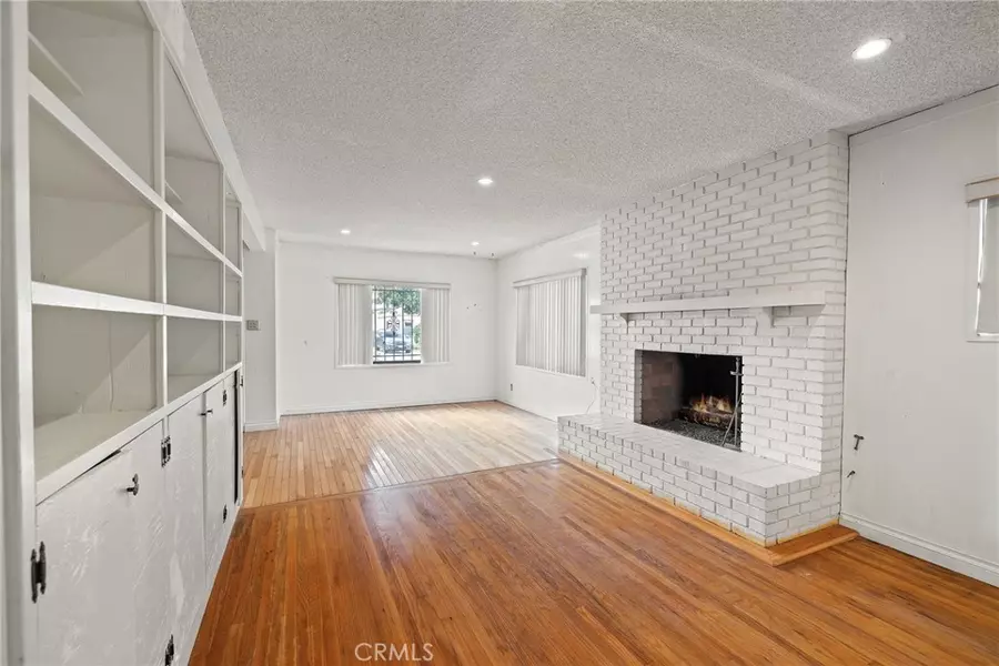 4761 W 141st ST, Hawthorne, CA 90250