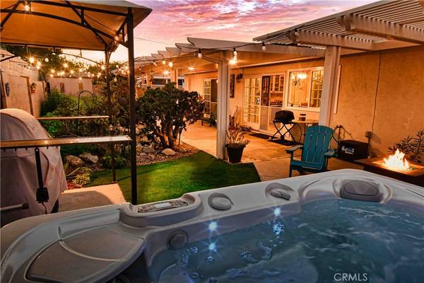 2014 E 20th ST, Santa Ana, CA 92705