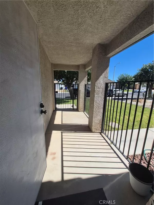 Victorville, CA 92392,12396 Emeraldstone DR