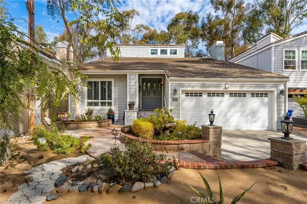 24661 Woodhill Ln, Lake Forest, CA 92630