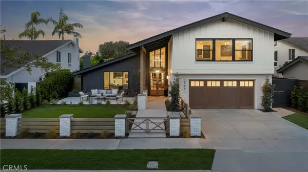 2036 Mandarin DR, Costa Mesa, CA 92626