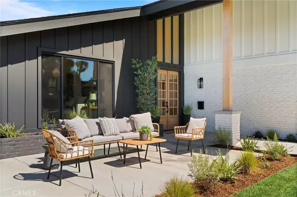 Costa Mesa, CA 92626,2036 Mandarin DR