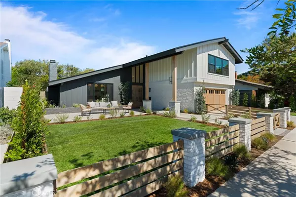 Costa Mesa, CA 92626,2036 Mandarin DR