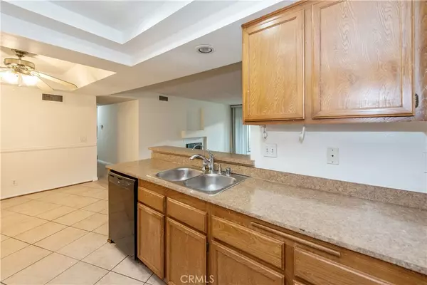 Pomona, CA 91766,47 Town And Country RD