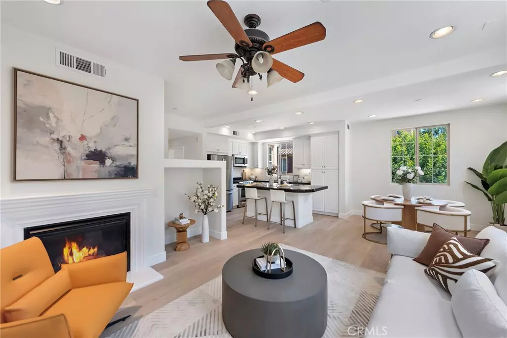 Irvine, CA 92618,50 Cienega