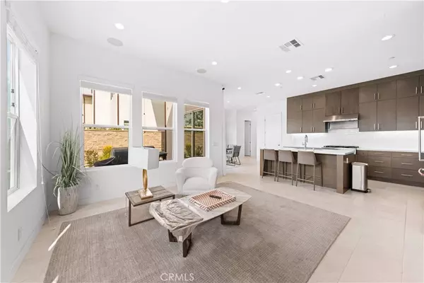 Lake Forest, CA 92630,121 Reyes Alley