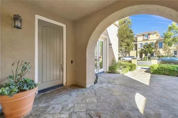 Irvine, CA 92620,104 Rinaldi