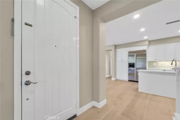 Irvine, CA 92620,104 Rinaldi