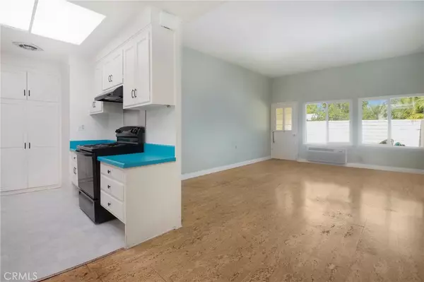 Laguna Woods, CA 92637,2083 Ronda Granada #B