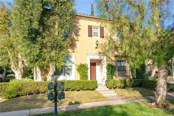 Irvine, CA 92602,35 Meadow Valley