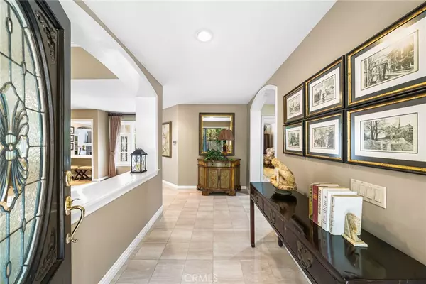 Huntington Beach, CA 92648,19305 Woodlands Drive