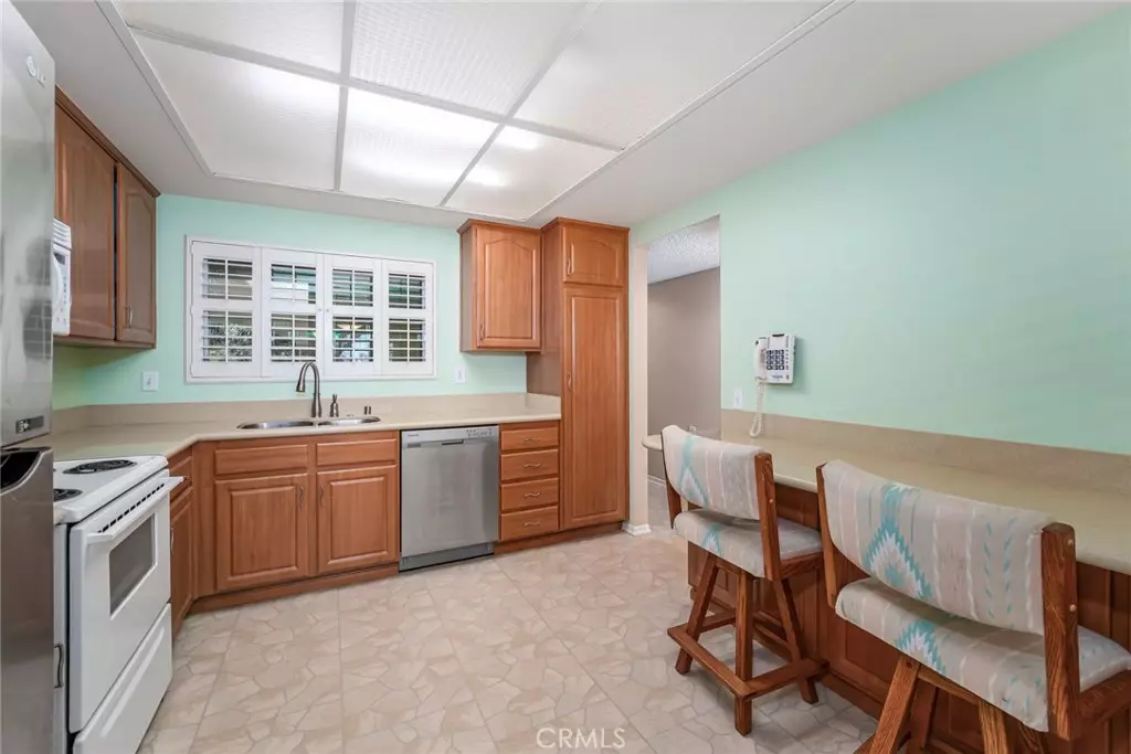 Laguna Woods, CA 92637,3500 W Bahia Blanca #3B