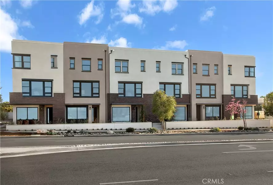 1086 Foothill BLVD, Claremont, CA 91711