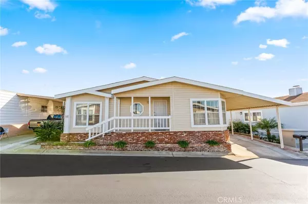 Laguna Hills, CA 92653,23301 Ridge Route #165