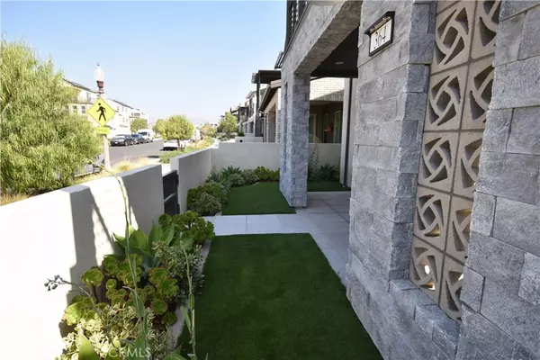 Irvine, CA 92618,364 Baluster