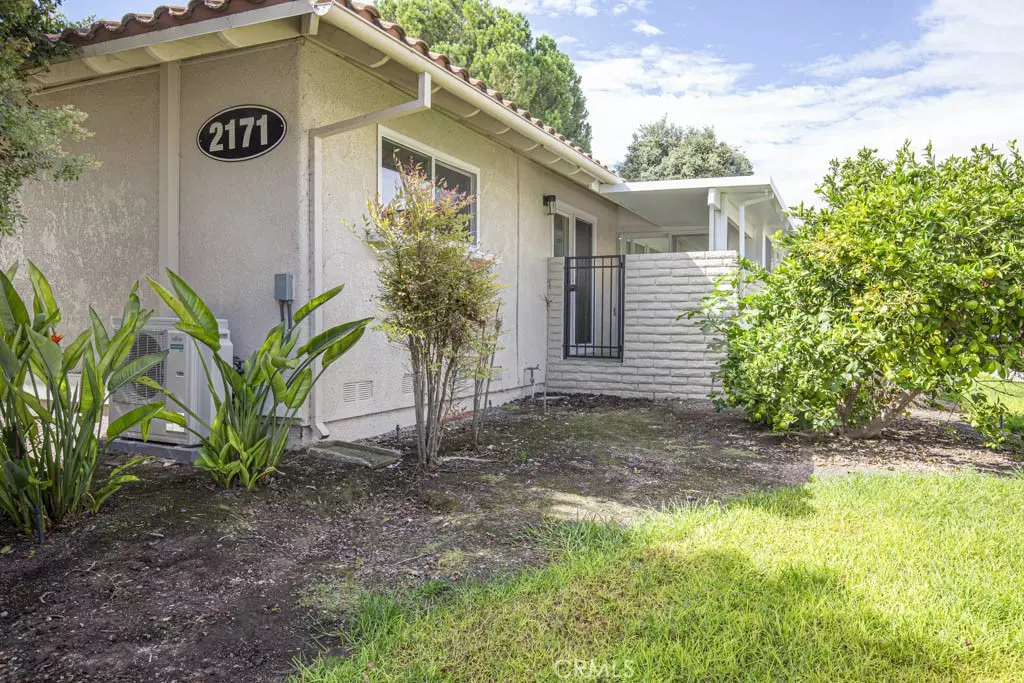 Laguna Woods, CA 92637,2171 Via Mariposa #Q