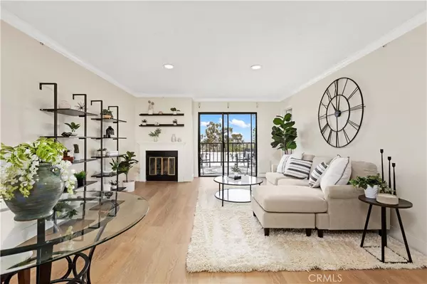 Signal Hill, CA 90755,2599 Walnut