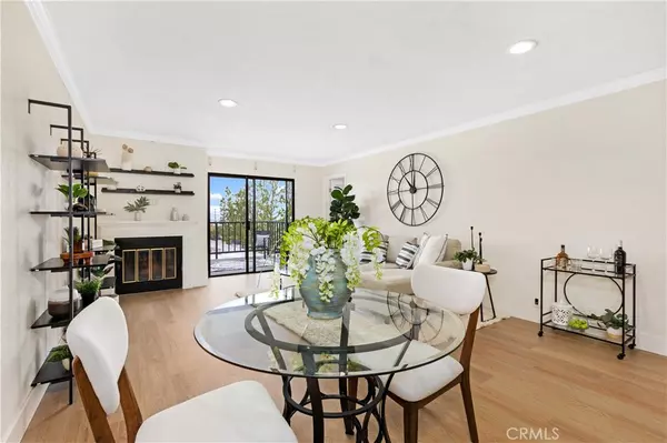 Signal Hill, CA 90755,2599 Walnut