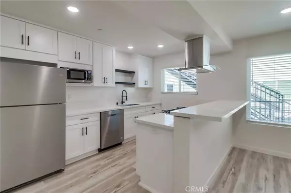 San Diego, CA 92109,1478 Hornblend Street