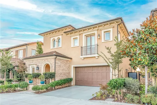 Irvine, CA 92602,106 Long Fence