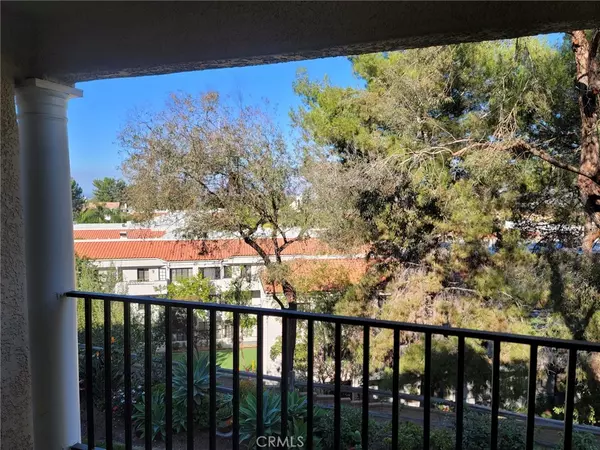 Laguna Woods, CA 92637,4002 CALLE SONORA #2F