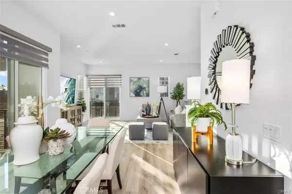 Anaheim, CA 92805,1722 W Bushell