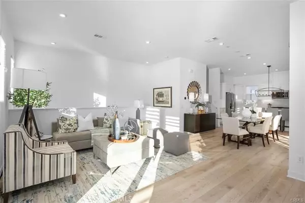 Anaheim, CA 92805,1722 W Bushell