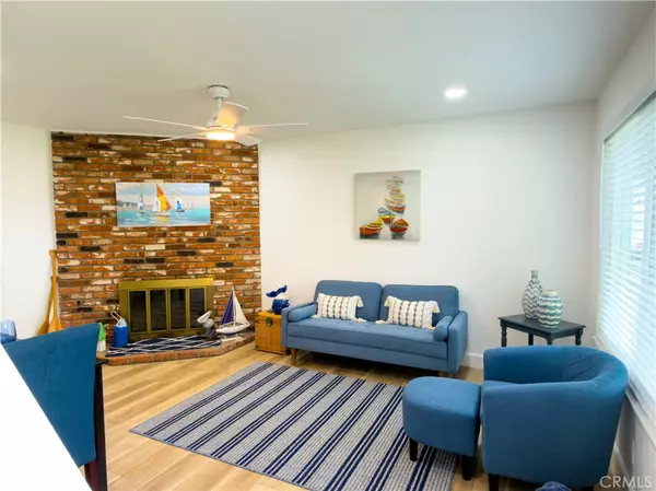 Huntington Beach, CA 92646,9745 Cornwall