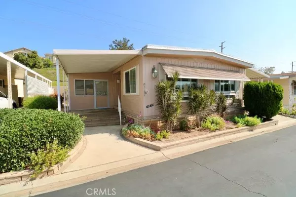 Yorba Linda, CA 92886,3744 Lake Grove DR #21