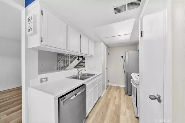 Huntington Beach, CA 92649,16396 Vista Roma